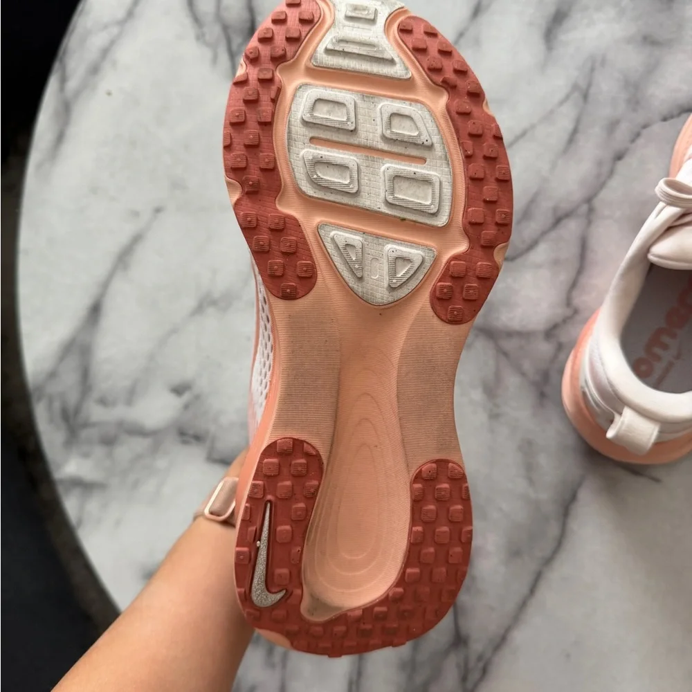 Nike Vomero 18